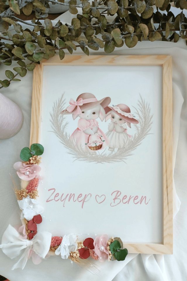 Tavşan Tasarımlı Çiçek Süslemeli Kız Bebek Kapı Süsü / Pano