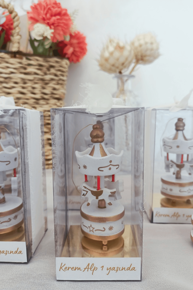 Kutulu Atlı Karınca Bebek Hediyelik - Özel Kurdeleli