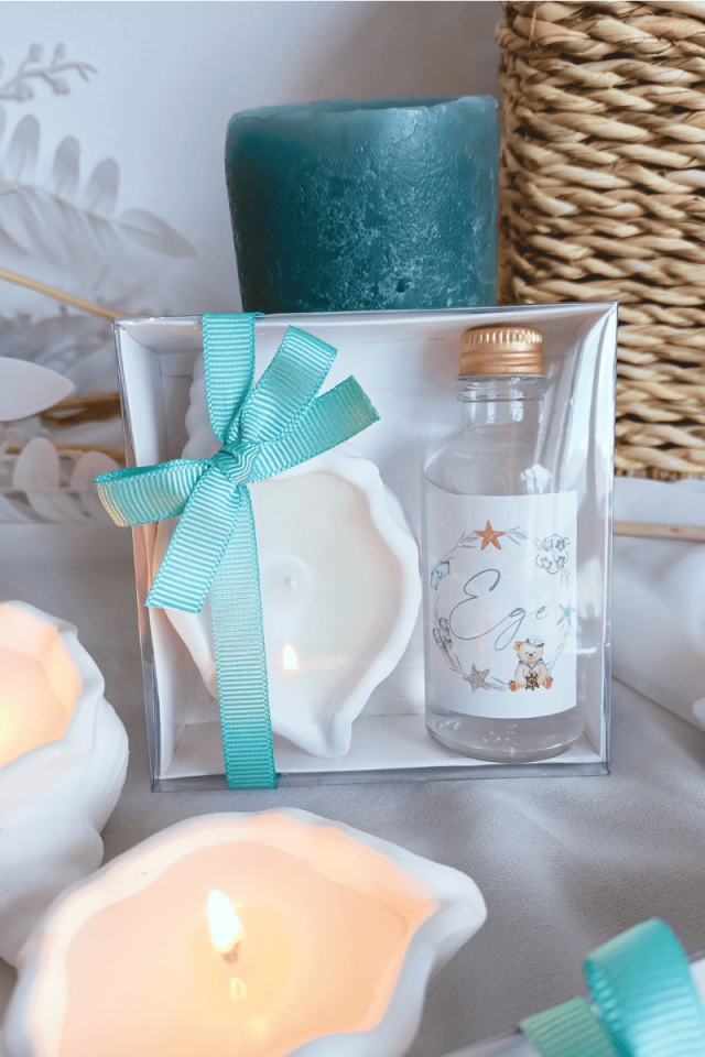 Salyangoz Mum & Cam Şişe Kolanya Kutulu Set Bebek Hediyelik