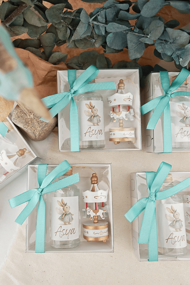 Atlı Karınca & Cam Şişe Kolanya Kutulu Set Kız Bebek Hediyelik