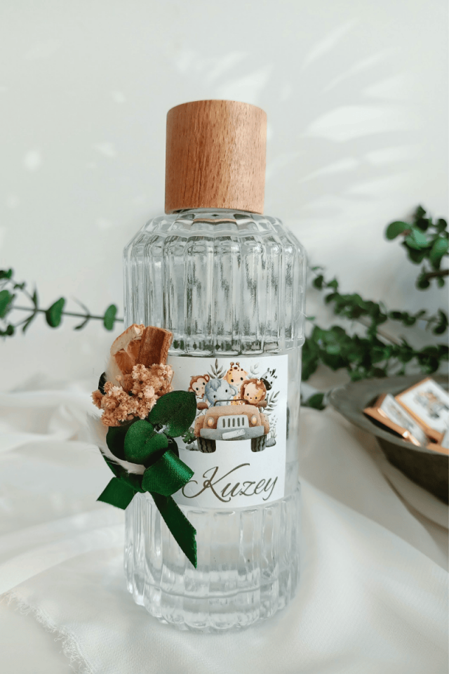 Erkek Bebek Hayvan Tasarımlı Çiçek Süslemeli Büyük Boy İkramlık Kolonya