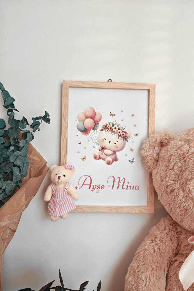 Peluş Ayıcıklı Kız Bebek Kapı Süsü / Pano