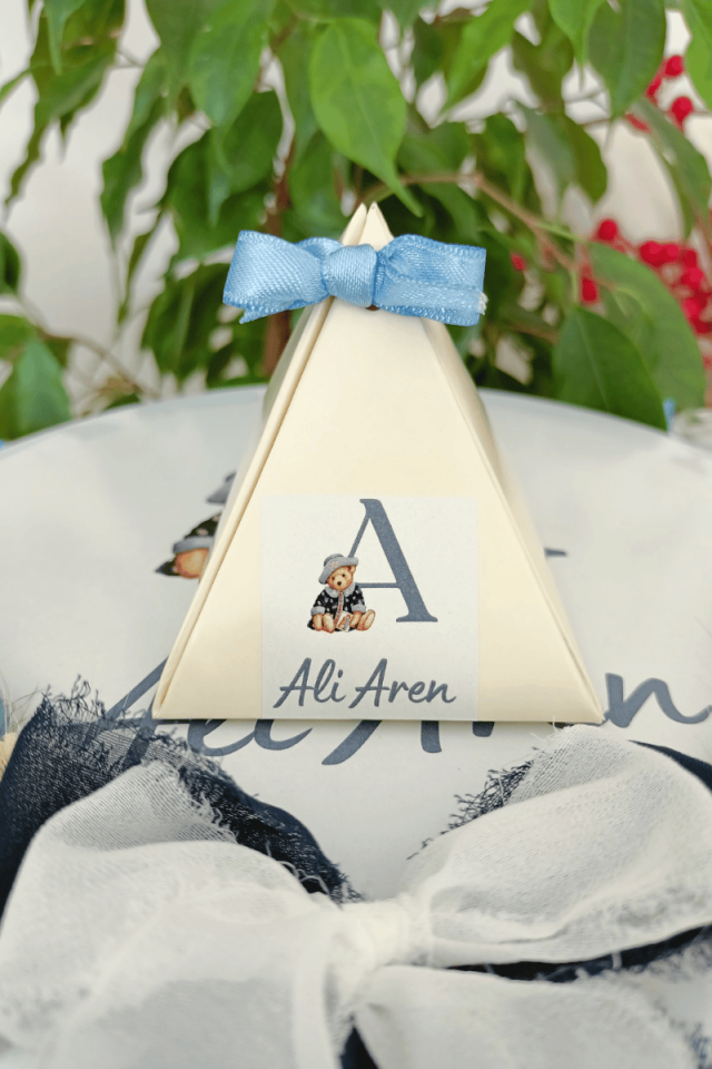 Kuş Lokumlu Piramit Kutu Bebek Hediyelik