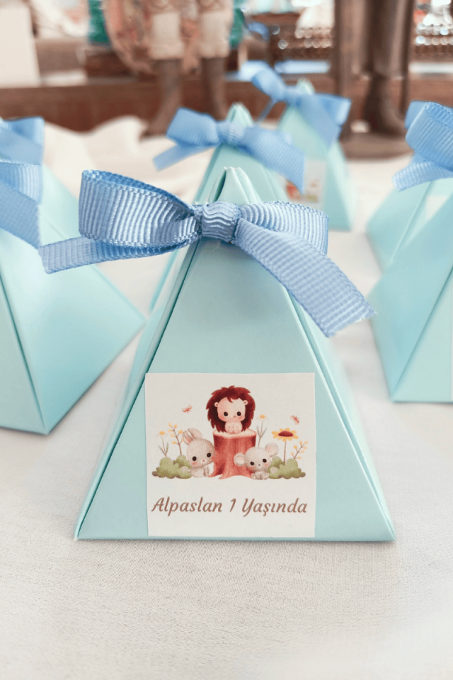 Kuş Lokumlu Piramit Kutu Bebek Hediyelik